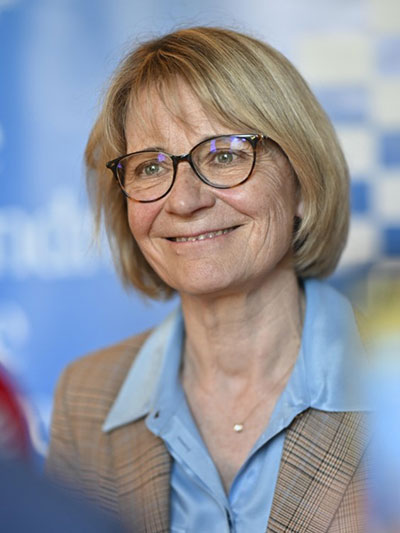 Véronique Louwagie